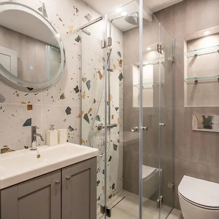 Apartment Stylish One-bedroom Haven Near Doctor Garden *